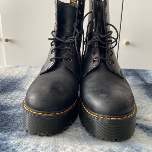 Dr. Martens Sanguine Bootie, platform, chunky, size 10 - Picture 5 of 7